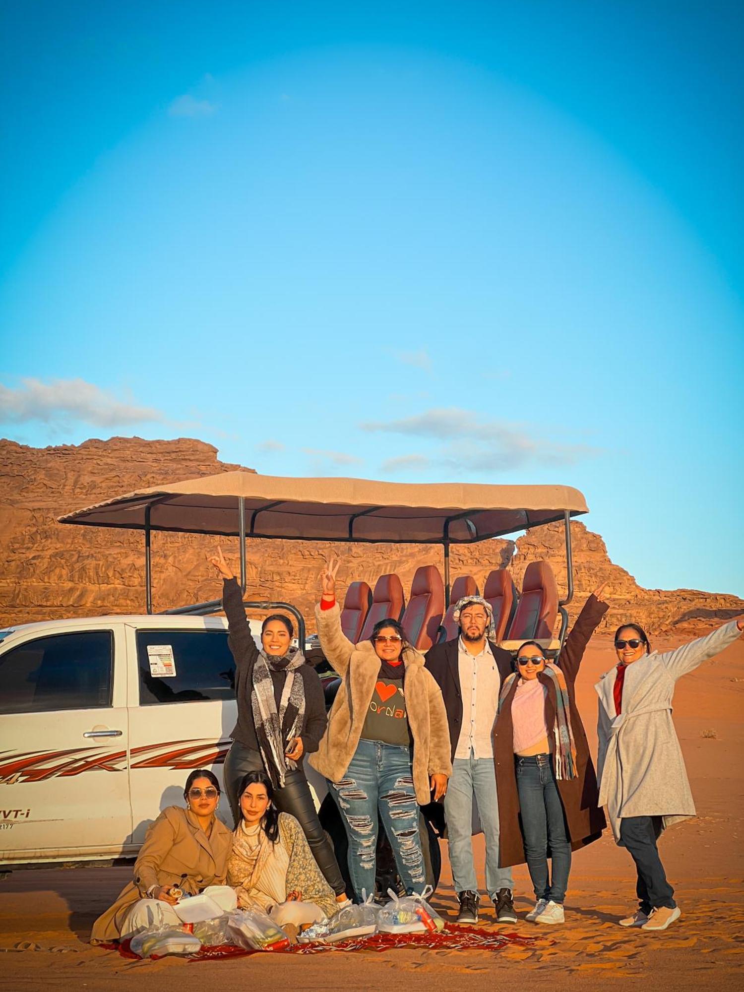 Rum Royal Flower Luxury Camp Wadi Rum Exterior photo
