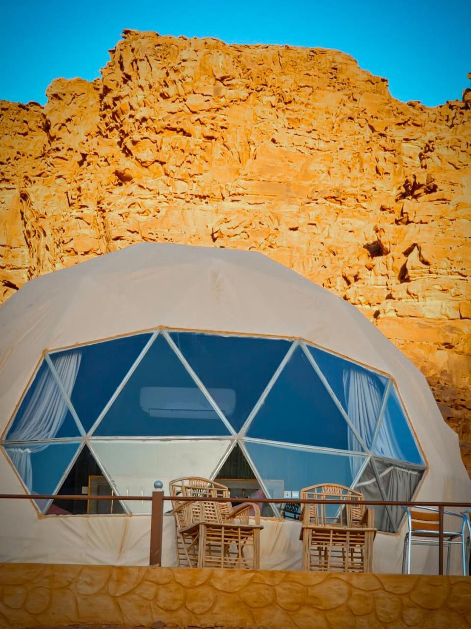 Rum Royal Flower Luxury Camp Wadi Rum Exterior photo