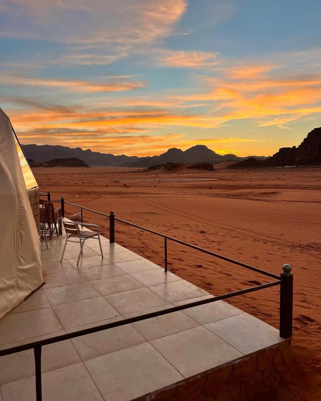 Rum Royal Flower Luxury Camp Wadi Rum Exterior photo