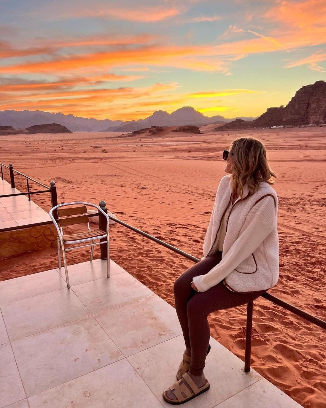 Rum Royal Flower Luxury Camp Wadi Rum Exterior photo